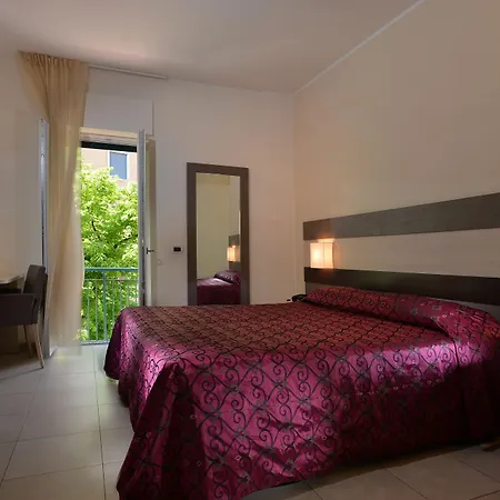 Siena Hotel 2*