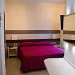 Siena Hotell 2*