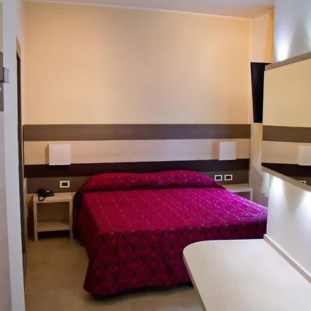 Siena Hotel 2*